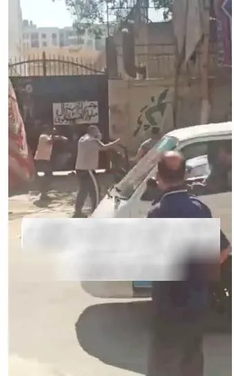 توضيح تفاصيل انتشار فيديو يظهر مشاجرة بين مجموعة من الأشخاص في القاهرة توضيح تفاصيل انتشار فيديو يظهر مشاجرة بين مجموعة من الأشخاص في القاهرة