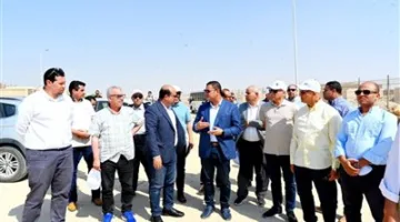 وزير الإسكان يزور وحدات مبادرة “سكن لكل المصريين” ومحطة معالجة صرف صحي في مدينة حدائق أكتوبر