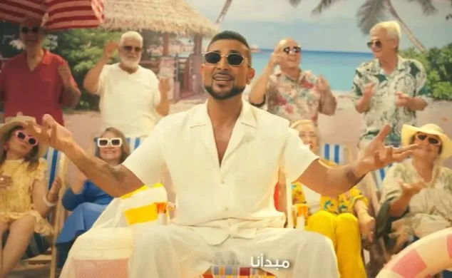 مع ابنته، أحمد سعد يتألق في رقصة جديدة على أنغام “مكسرات” مع ابنته، أحمد سعد يتألق في رقصة جديدة على أنغام “مكسرات”