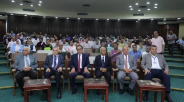 نقابة عمال الغزل والنسيج تكرم العمال النموذجيين لديها