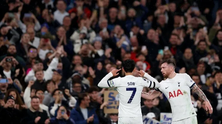 استعداداً للدوري الإنجليزي.. توتنهام هوتسبير يتغلب على ريدينج بثنائية في مباراة ودية