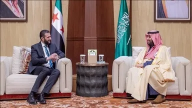 دمشق: الشرع يتناول مع رجال أعمال سعوديين سبل تعزيز التعاون الاقتصادي دمشق: الشرع يتناول مع رجال أعمال سعوديين سبل تعزيز التعاون الاقتصادي
