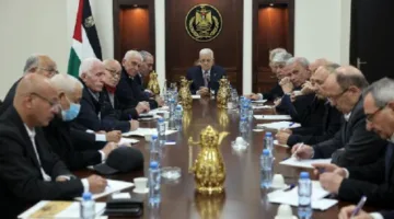 “التحرير الفلسطينية” تطالب بتدخل أمريكي فرنسي لإطلاق سراح أموال المقاصة المحتجزة ووقف “سياسة الابتزاز” التي تتبعها حكومة الاحتلال تجاه السلطة الفلسطينية.