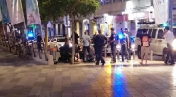 متشددون إسرائيليون يهاجمون مركبة النائب العربي أيمن عودة في الكنيست