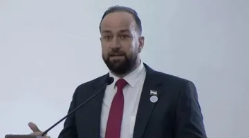وزير الإعلام السوري: نفهم خصوصيات كل منطقة، لكن من الضروري أن يكون السلاح بيد الدولة فقط.