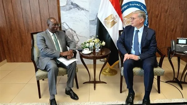 وزير البترول يناقش مع مؤسسة التمويل الدولية آفاق التعاون في مجالات الطاقة والتعدين في مصر.