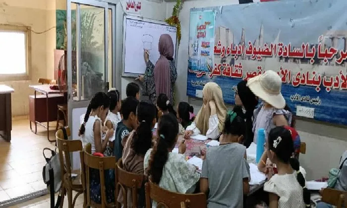 دروس لتعليم أساسيات الشطرنج في قصر ثقافة الطفل بطنطا