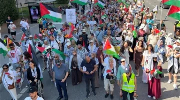 فلسطينيون يتظاهرون في الضفة احتجاجًا على الحصار والإبادة في غزة