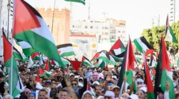 آلاف المواطنين في طنجة يتظاهرون احتجاجًا على الإبادة في غزة وتضامنًا مع فلسطين