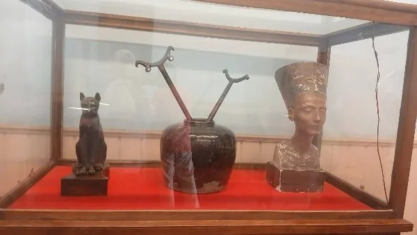 جوهر وصورة: معرض للتحف في متحف جاير أندرسون