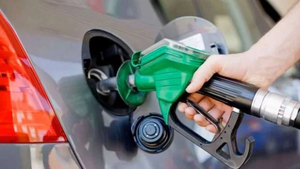 أسعار البنزين الأحد 20 يوليو 2025: اللتر من نوع 95 بسعر 19 جنيهًا رسميًا أسعار البنزين الأحد 20 يوليو 2025: اللتر من نوع 95 بسعر 19 جنيهًا رسميًا
