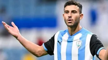 توقف غير متوقع في مفاوضات بيراميدز مع حمدي فتحي