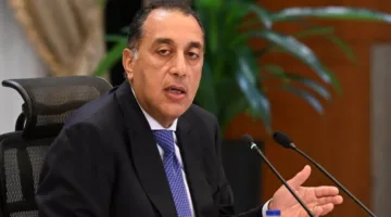 استقالة وزيرة البيئة وتكليف وزيرة التنمية المحلية بأداء مهام الوزير مؤقتاً