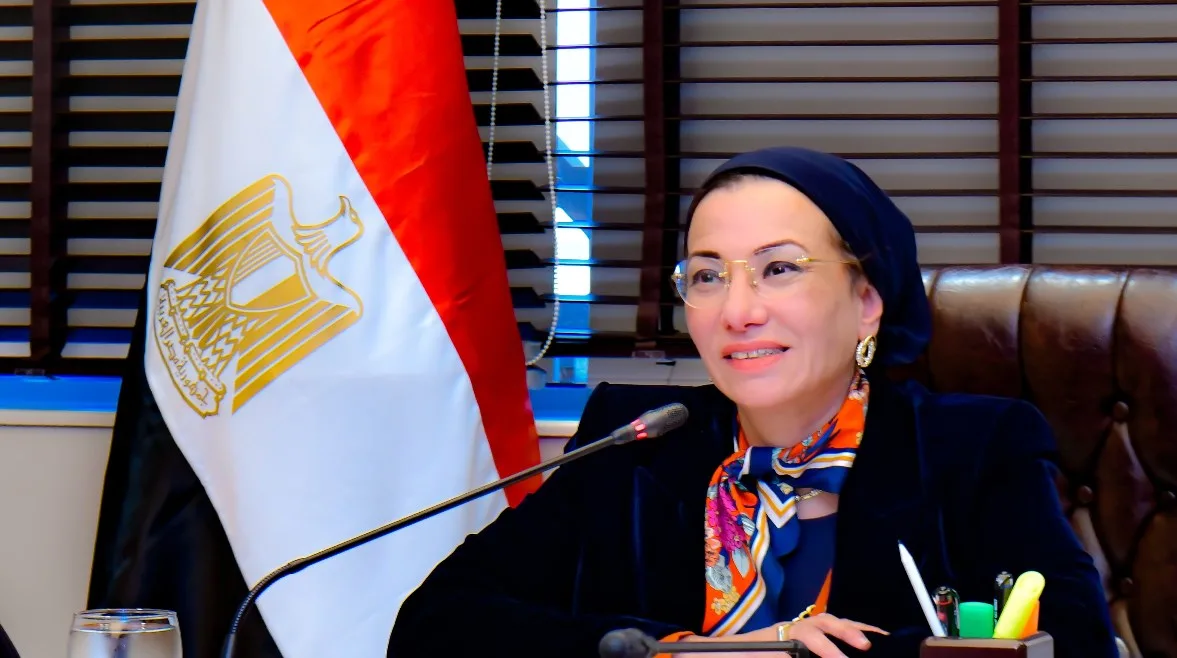 ما الأسباب التي أدت إلى استقالة وزيرة البيئة ياسمين فؤاد؟ ما الأسباب التي أدت إلى استقالة وزيرة البيئة ياسمين فؤاد؟