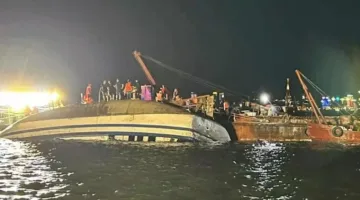 مقتل العشرات إثر غرق قارب سياحي في فيتنام