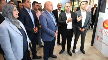 وزير الصناعة والنقل يزور ثلاثة مصانع متخصصة في الصناعات الغذائية والمعادن ومواد البناء في مدينة العبور الصناعية بمحافظة القليوبية.