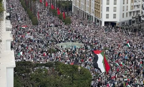 المغرب.. عشرات الآلاف يتظاهرون احتجاجاً على الحصار الإسرائيلي في غزة المغرب.. عشرات الآلاف يتظاهرون احتجاجاً على الحصار الإسرائيلي في غزة
