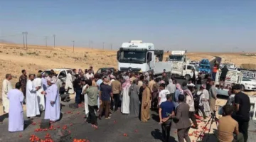 غضب الفلاحين غرب الموصل يدفعهم لرمي محاصيلهم في الشارع احتجاجاً على تراجع الأسعار
