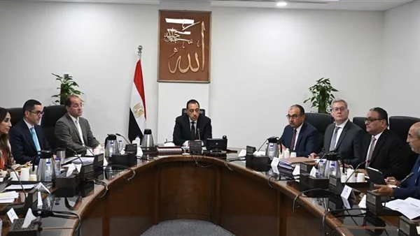 رئيس الوزراء يراقب تقدم تنفيذ برنامج الإصدارات الحكومية رئيس الوزراء يراقب تقدم تنفيذ برنامج الإصدارات الحكومية