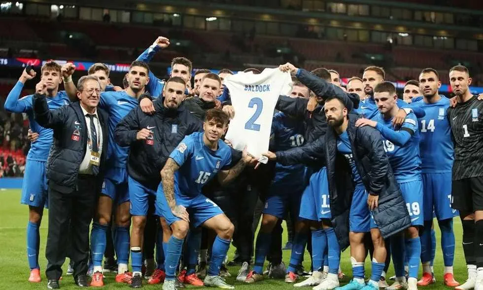 تقرير: تخصيص جزء من مكافآت لاعبي منتخب اليونان لعائلة الراحل بالدوك