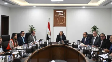 رئيس الوزراء يراقب تقدم تنفيذ برنامج الإصدارات الحكومية