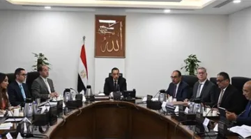 رئيس الوزراء يراقب تقدم تنفيذ برنامج الخصخصة الحكومي