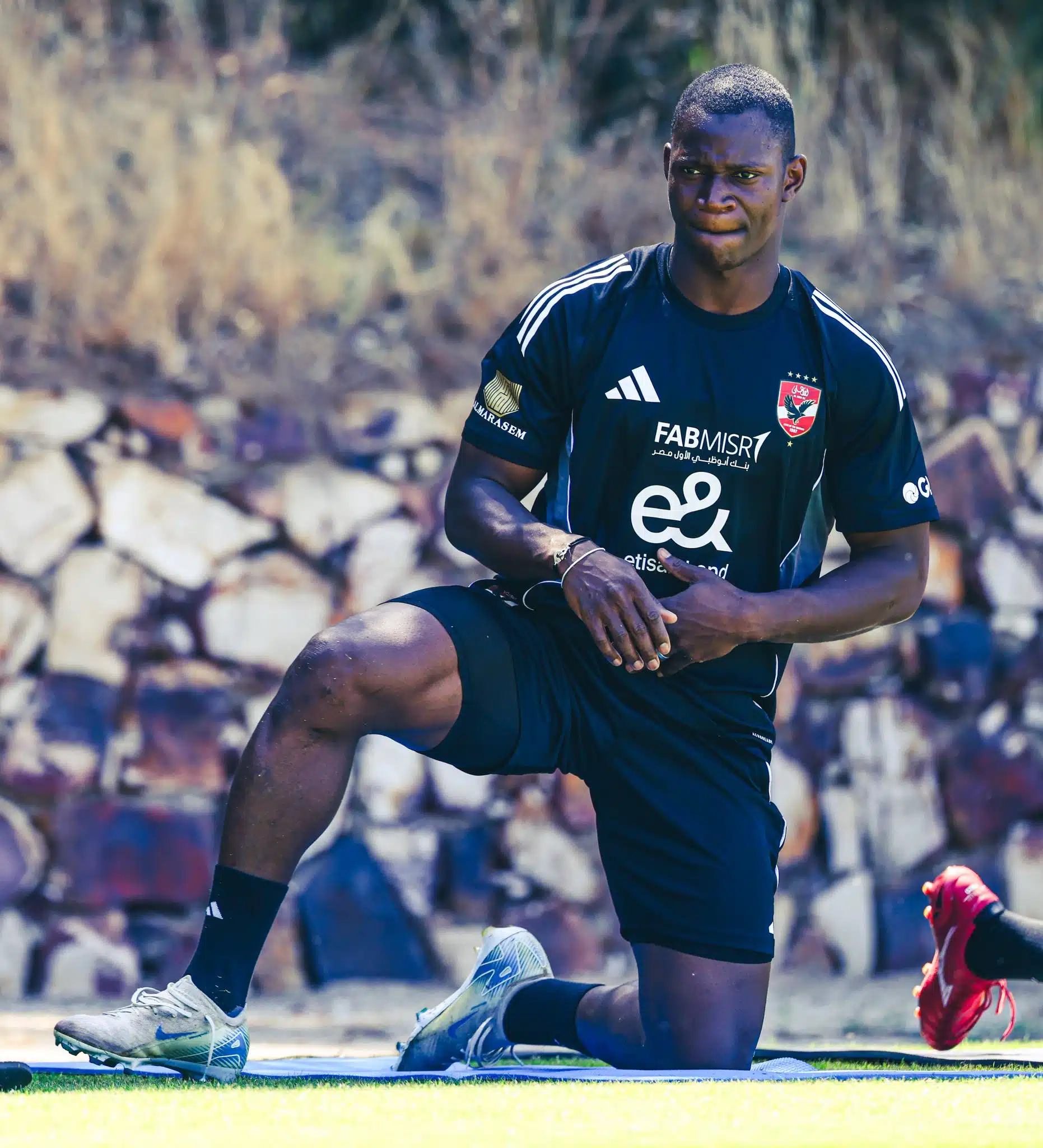 الزمالك يتفاوض بشأن لاعب الأهلي لتعويض أحمد فتوح.. وريفيرو يتخذ قراراً غير متوقع بشأن بيع ديانج. الزمالك يتفاوض بشأن لاعب الأهلي لتعويض أحمد فتوح.. وريفيرو يتخذ قراراً غير متوقع بشأن بيع ديانج.