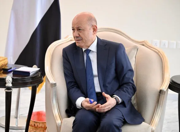 الرئيس اليمني رشاد العليمي: نُعبر عن تقديرنا للرئيس السيسي على دعمه لليمن الرئيس اليمني رشاد العليمي: نُعبر عن تقديرنا للرئيس السيسي على دعمه لليمن