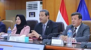 محافظ دمياط يترأس اجتماع المجلس التنفيذي ويوجه بضرورة تحسين نظام النظافة