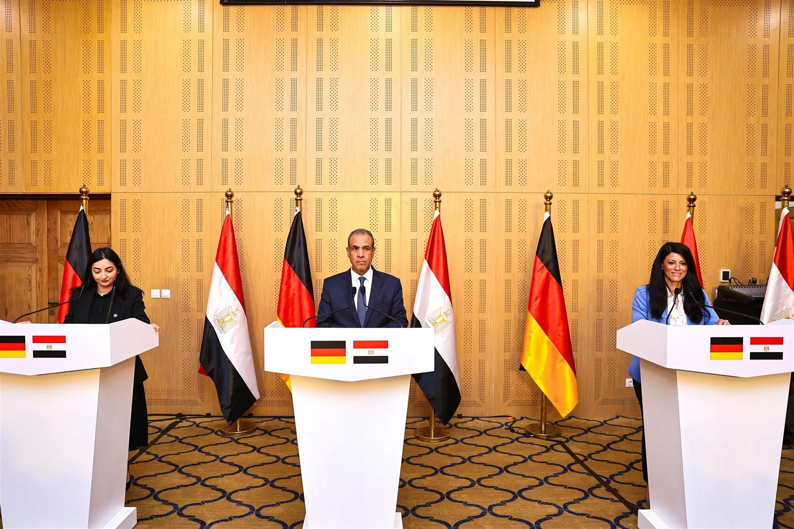 المشاط: إطلاق شريحة جديدة من برنامج مبادلة الديون مع ألمانيا بقيمة 100 مليون يورو في ديسمبر 2025 ويونيو 2026 المشاط: إطلاق شريحة جديدة من برنامج مبادلة الديون مع ألمانيا بقيمة 100 مليون يورو في ديسمبر 2025 ويونيو 2026