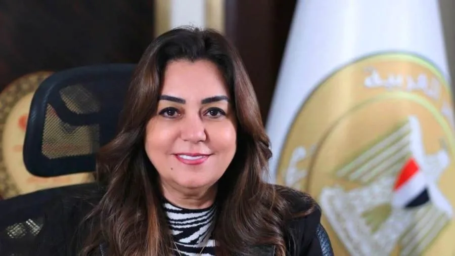 وزيرة التنمية تعبر عن فخرها بثقة القيادة السياسية في تكليفها بإدارة وزارة البيئة وزيرة التنمية تعبر عن فخرها بثقة القيادة السياسية في تكليفها بإدارة وزارة البيئة