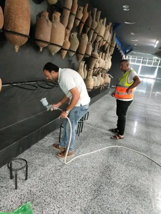 صدمة في الإسكندرية.. طلاء غير منظم بـ«الدوكو» يشكل خطرًا على المتحف اليوناني الروماني صدمة في الإسكندرية.. طلاء غير منظم بـ«الدوكو» يشكل خطرًا على المتحف اليوناني الروماني