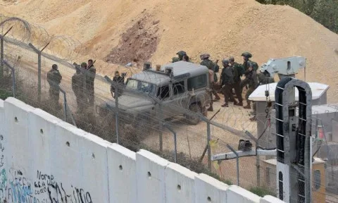 لبنان: مركبات إسرائيلية تعبر السياج و”اليونيفيل” تسجل الانتهاكات لبنان: مركبات إسرائيلية تعبر السياج و”اليونيفيل” تسجل الانتهاكات