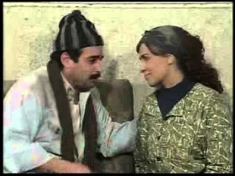 سيمون تكشف عن صندوق الذكريات للمرة الأولى… ومسلسل “حدث في الهرم” يستعيد بريقه كعمل فني خالد.
