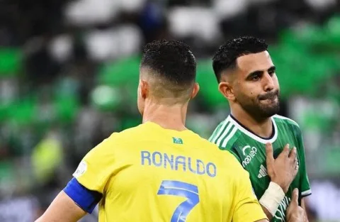 رياض محرز يعبّر عن رأيه بشأن الدوري السعودي: لا أتفق مع كريستيانو رونالدو