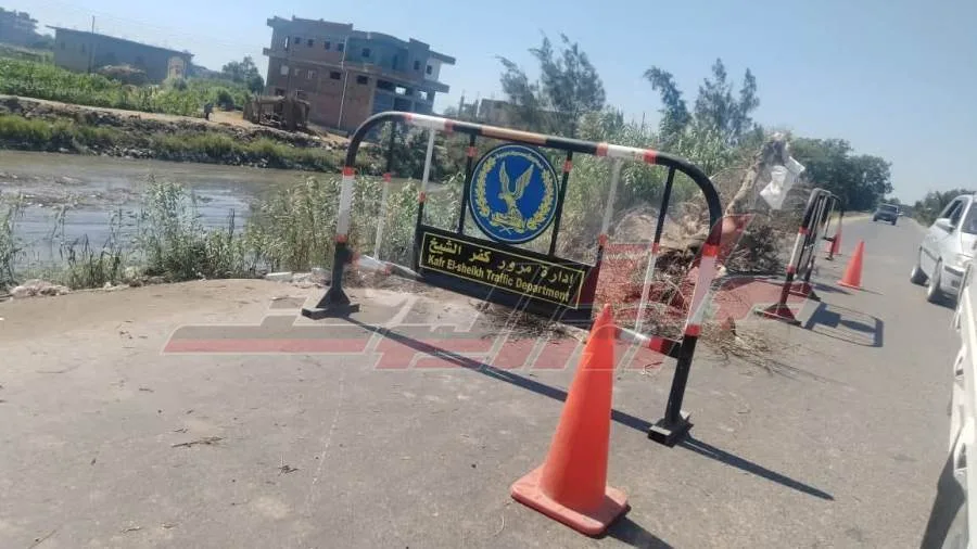 ترميم الانهيار الجزئي في طريق “دسوق – بسيون” بمدينة دسوق بكفر الشيخ