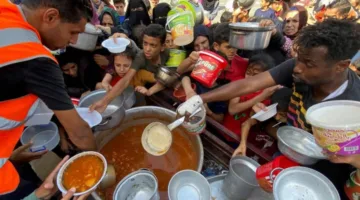 وزارة الخارجية الفلسطينية تواصل جهودها لوقف أزمة المجاعة في قطاع غزة