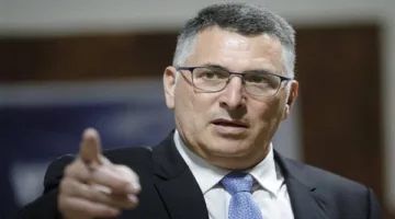 إسرائيل تعلن عدم تجديد تأشيرة المسؤول الأممي المعني بالشؤون الإنسانية