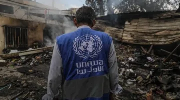 مفوض عام (أونروا): عدم إدخال المساعدات إلى غزة يعتبر “تواطؤًا”