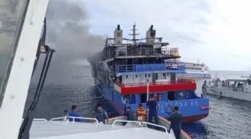 وفاة ثلاثة أشخاص وإنقاذ أكثر من 500 في حادث حريق العبارة بإندونيسيا
