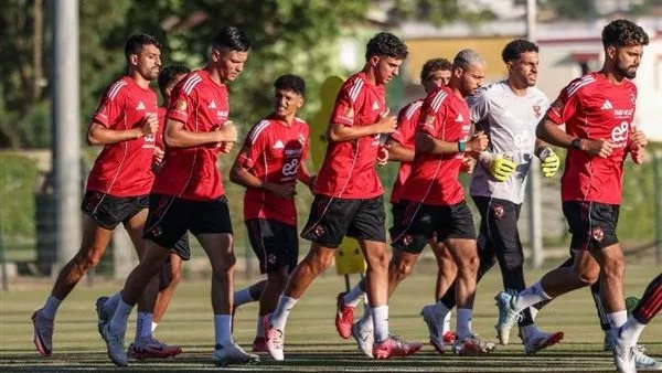 الأهلي يلتقي الملعب التونسي في مباراة ودية خلال معسكره في تونس الليلة.