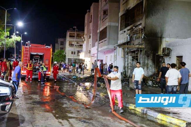آثار الحريق داخل محل لبيع السجائر في أبو سليم. 21 يوليو 2025. (مديرية أمن طرابلس)