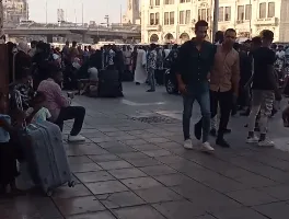 عاجل | بالصور والفيديو.. انطلاق السودانيين نحو محطة قطار رمسيس للمغادرة إلى وطنهم