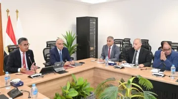 وزيرا الري والتموين يناقشان تحسين مصانع السكر والحفاظ على الموارد المائية من التلوث