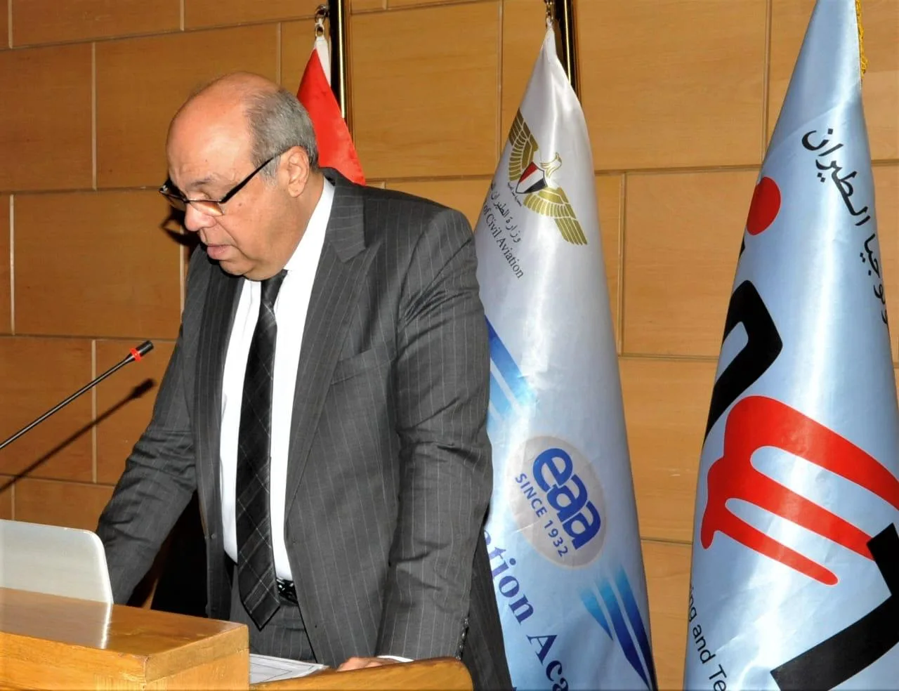 مع مشاركة الوزير… تابع حفل تخرج دفعة جديدة من طلاب معهد هندسة وتكنولوجيا الطيران