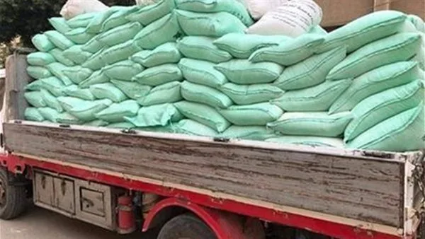 في غضون 24 ساعة.. ضبط 10 أطنان من الدقيق الأبيض والبلدي المدعوم خلال حملات للرقابة التموينية في غضون 24 ساعة.. ضبط 10 أطنان من الدقيق الأبيض والبلدي المدعوم خلال حملات للرقابة التموينية