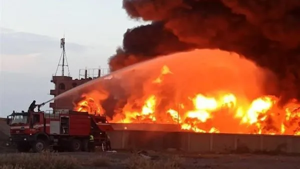 جيش الاحتلال: “قمنا بقصف معدات هندسية تُستخدم في إعادة بناء ميناء الحديدة” جيش الاحتلال: “قمنا بقصف معدات هندسية تُستخدم في إعادة بناء ميناء الحديدة”