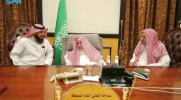 مفتي عام المملكة يستقبل رئيس مجلس إدارة جمعية البر في حقال