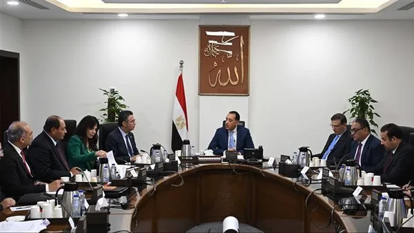 رئيس الوزراء يشرف على استراتيجيات تحسين صناعة السكر في مصر وتحقيق الاكتفاء الذاتي منها رئيس الوزراء يشرف على استراتيجيات تحسين صناعة السكر في مصر وتحقيق الاكتفاء الذاتي منها