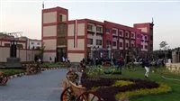 بدائل التعليم الثانوي 2025: مزايا وعيوب مدرسة إيجيبت جولد للتكنولوجيا التطبيقية